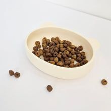 Load image into Gallery viewer, Platinum Silicone Bear Plate . Green bean
