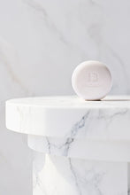 Load image into Gallery viewer, Enchant soap . Single

