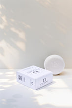 Load image into Gallery viewer, Enchant soap . Single
